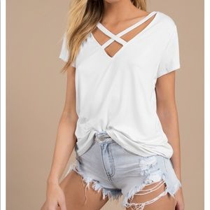 Tobi Criss-cross White V neck